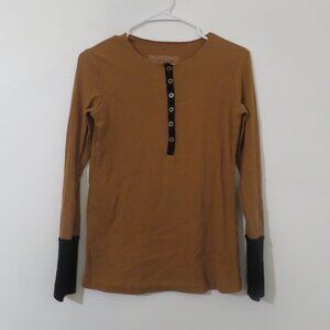 Point Tan Half Button Down Rib Knit Tee with Black Cuffs